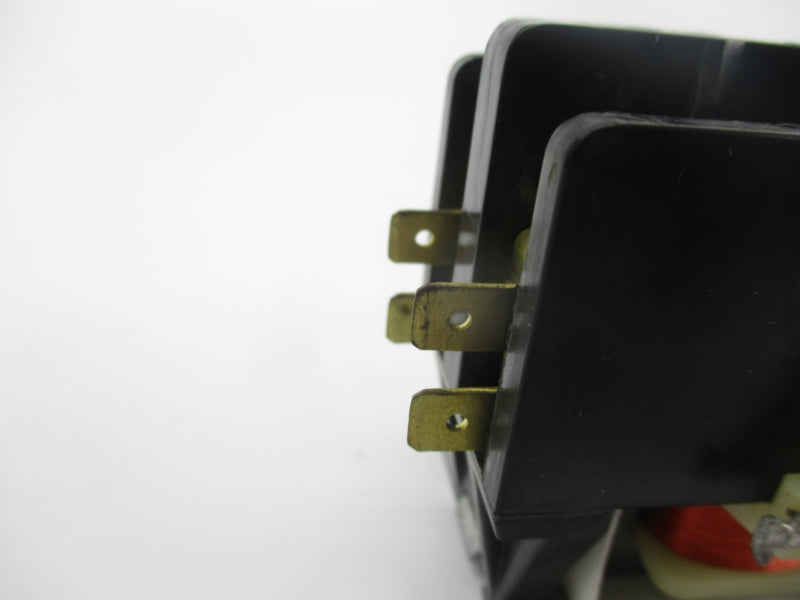 CUTLER HAMMER C25BNB230B SER. E1 208/240V UNMP