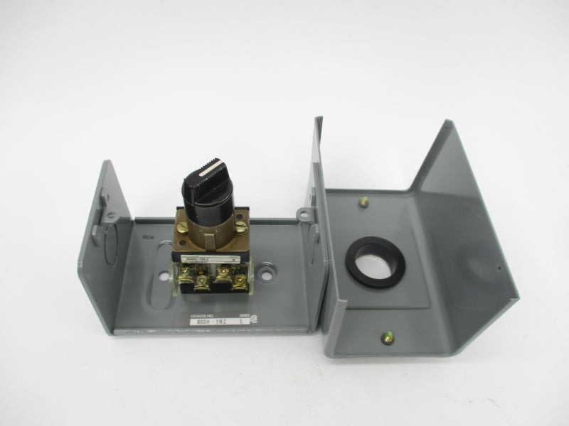 ALLEN BRADLEY 800H-1HZ SER. L (AS PICTURED) NSNP