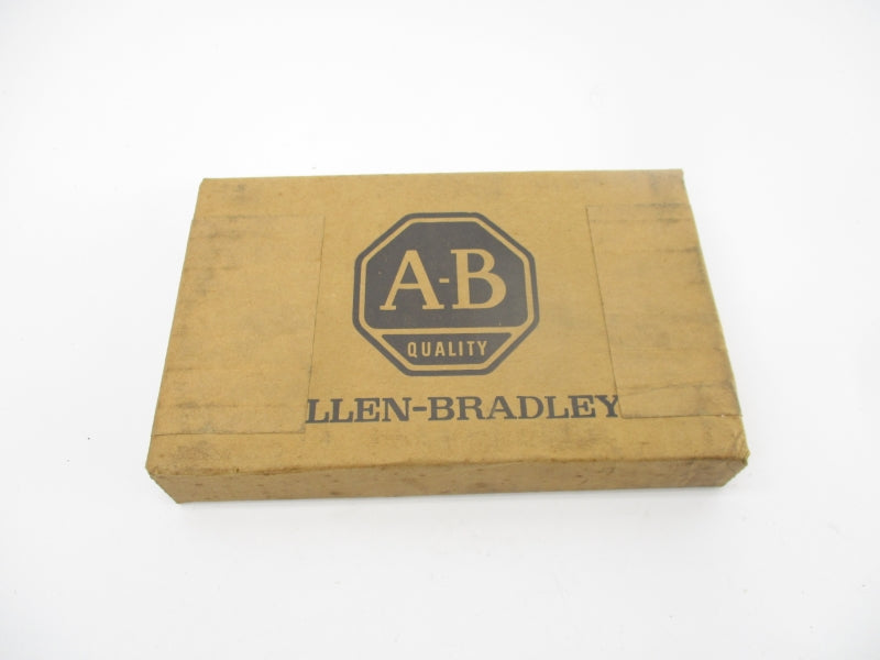 ALLEN BRADLEY 800T-2ZT SER. M (BR/YL) NSFS