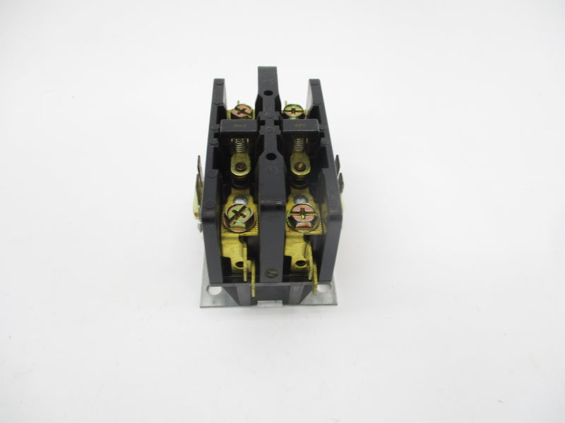 CUTLER HAMMER C25BNB230T SER. E1 24V UNMP