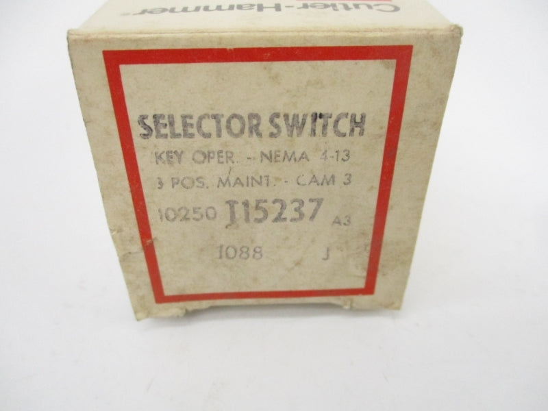 CUTLER HAMMER 10250T15237 SER. A3 (NO KEYS) NSMP