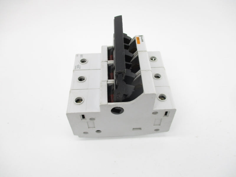 MERLIN GERIN 15711 SBI 500V UNMP