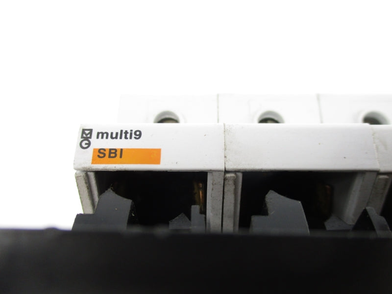 MERLIN GERIN 15711 SBI 500V UNMP