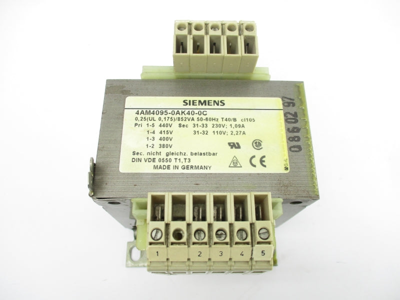 SIEMENS 4AM4095-0AK40-0C 440V 2.27A UNMP