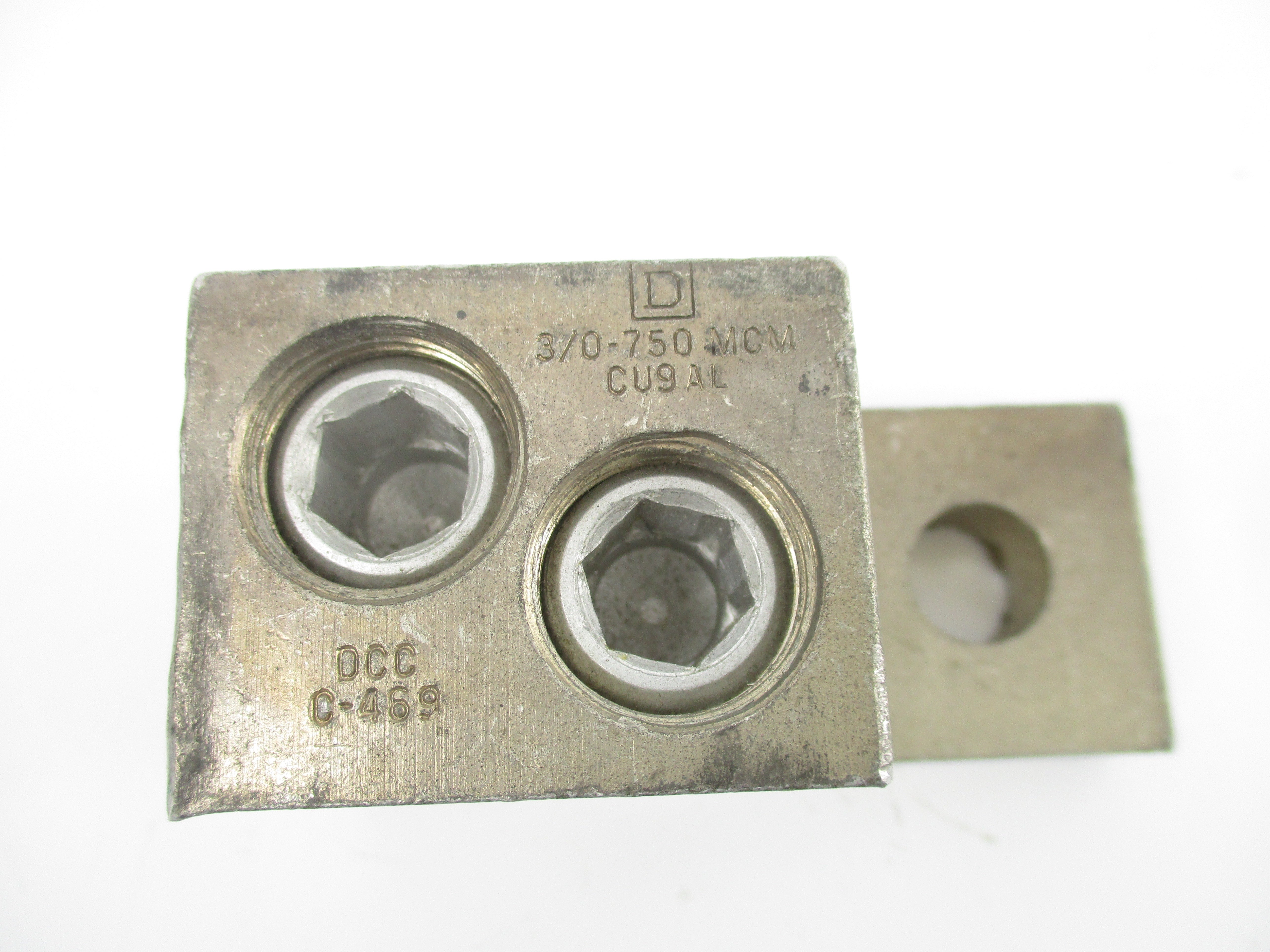 SQUARE D 3/0-750MCM UNMP