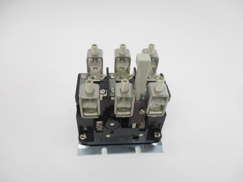 CUTLER HAMMER 5667D76G01 AA43P 600VAC .5A NSMP