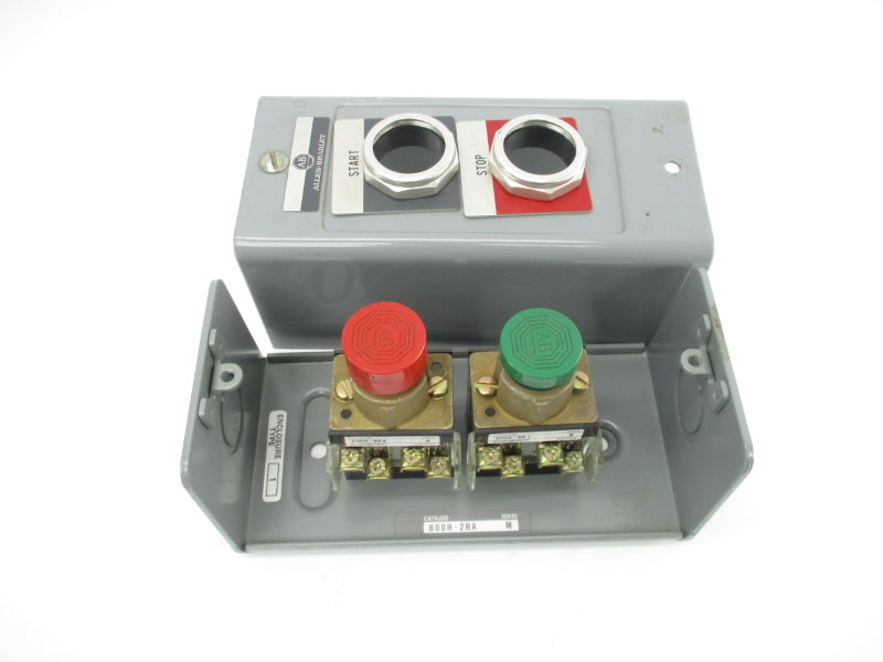 ALLEN BRADLEY 800H-2HA SER. M UNMP