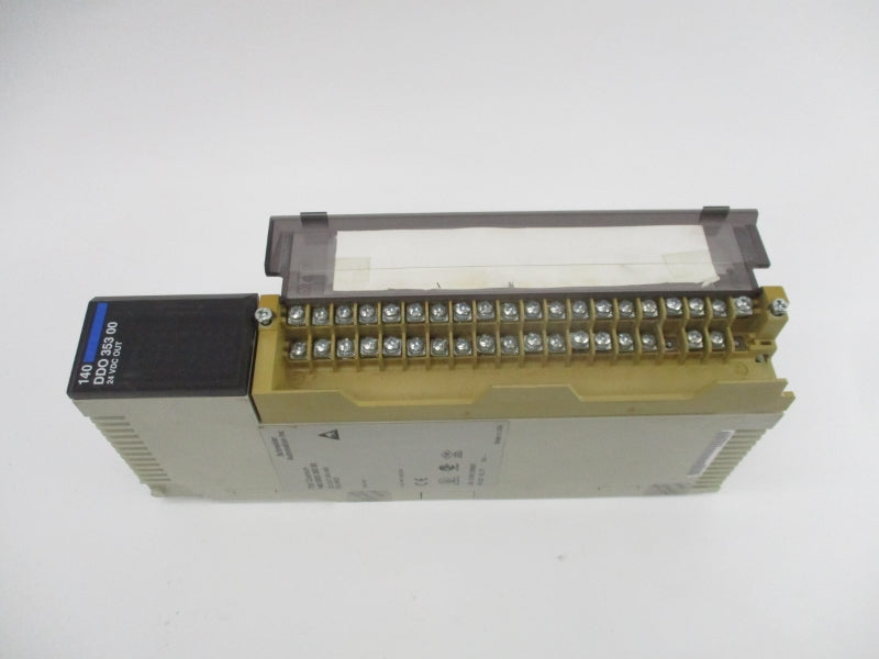 SCHNEIDER AUTOMATION 140DDO35300 24VDC NSNP