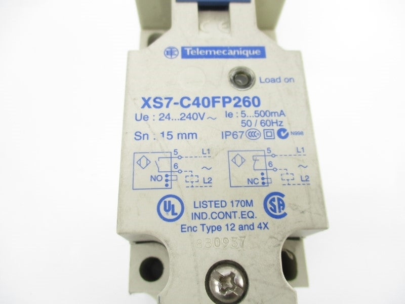 TELEMECANIQUE XS7-C40FP260 24-240V UNMP