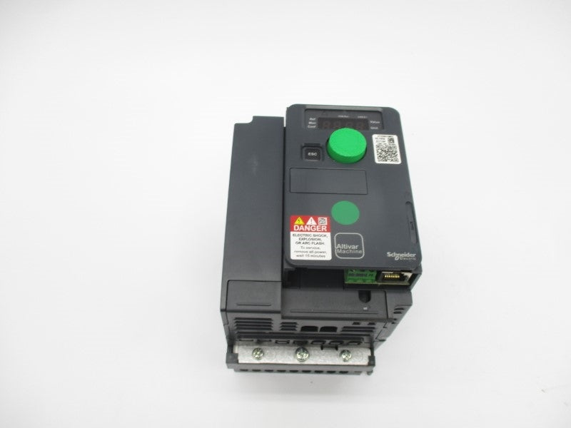 SCHNEIDER ELECTRIC ATV320U15M2C 200-240VAC 17.8A UNMP