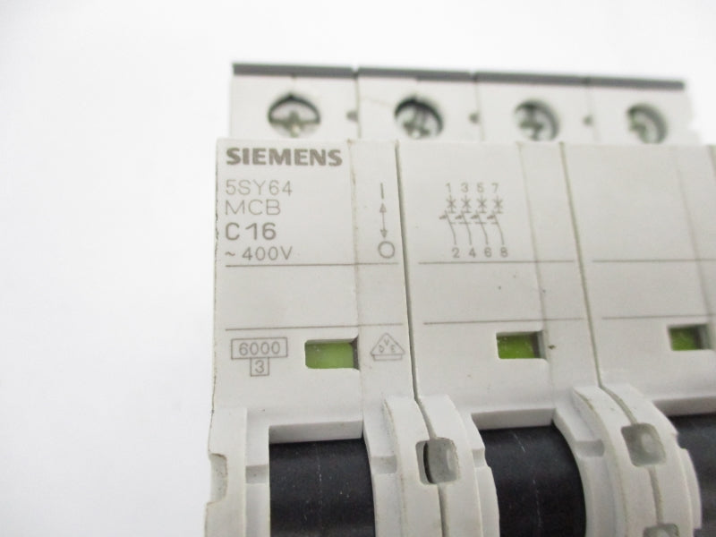 SIEMENS 5SY6416-7 400V 16A UNMP