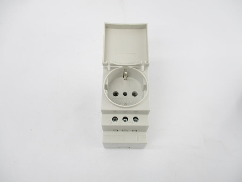 SIEMENS 5TE6802 250VAC 16A NSMP
