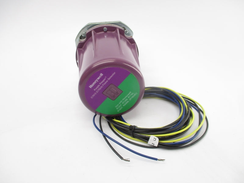 HONEYWELLL C7012A1145 120V 3/4" NSMP