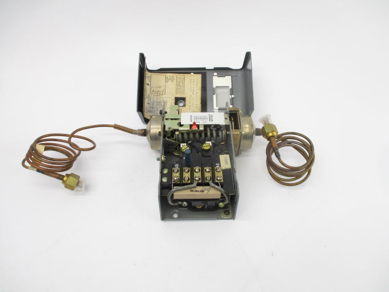PENN CONTROLS P28AA-1 120/240V 10A 90S 8/70PSI NSNP