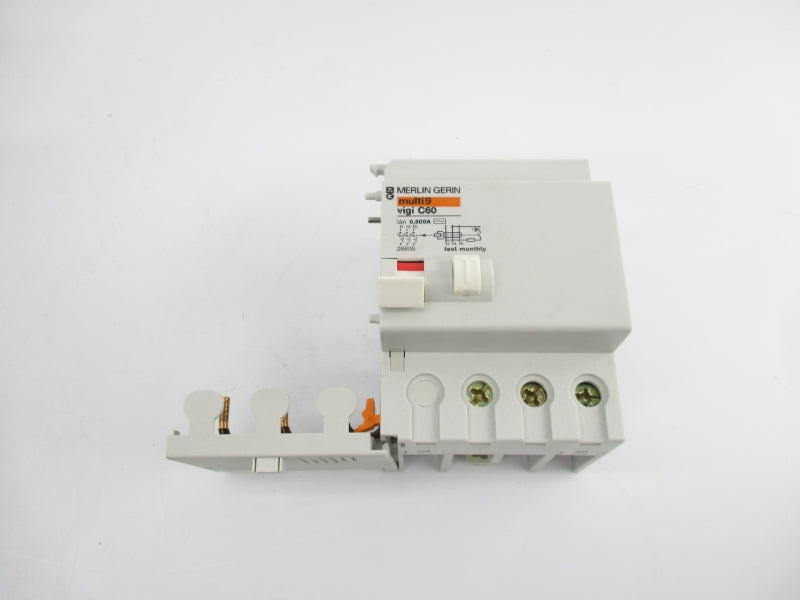MERLIN GERIN 26605 240/415V 40A NSMP