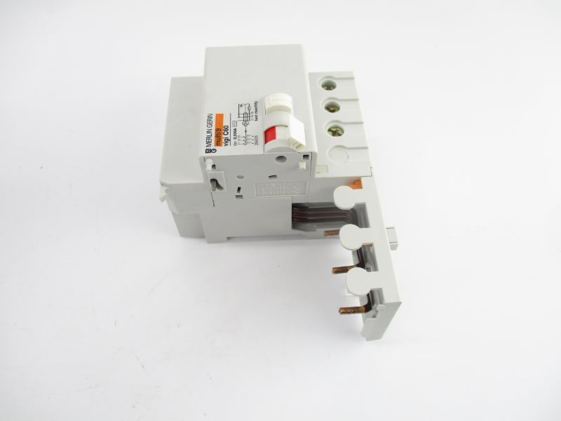 MERLIN GERIN 26605 240/415V 40A NSMP