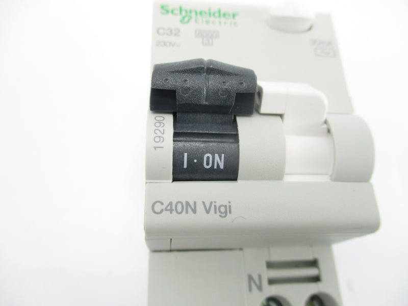 SCHNEIDER ELECTRIC 19290 230V 32A NSNP