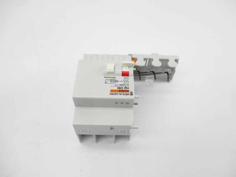 MERLIN GERIN 26590 240/415V 25A (PKG OF 2) NSMP