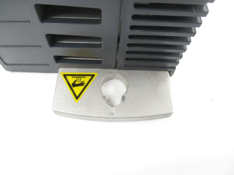 SCHNEIDER ELECTRIC LXM32MD12N4 480VAC 2.4A UNMP