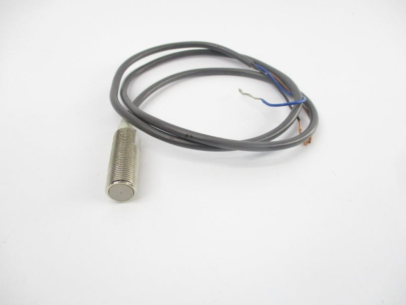OMRON E2E-X2F2 12-24VDC NSNP