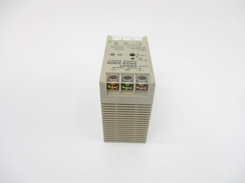 OMRON S82S-0305 100-240VAC 0.15A NSNP