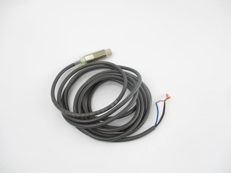 OMRON E2E-X5ME1 12-24VDC NSNP