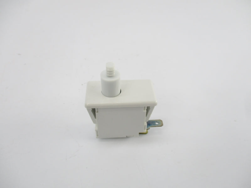 CHERRY 122107 E69 125/250VAC 10A NSNP