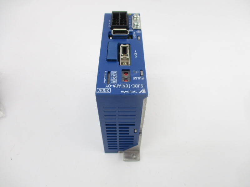 YASKAWA ELECTRIC SJDE-04APA-0Y 200-230V 4.8A NSNP