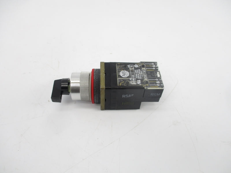 ALLEN BRADLEY 800MR-JX9B SER. A 110/300VAC (AS PICTURED) NSNP
