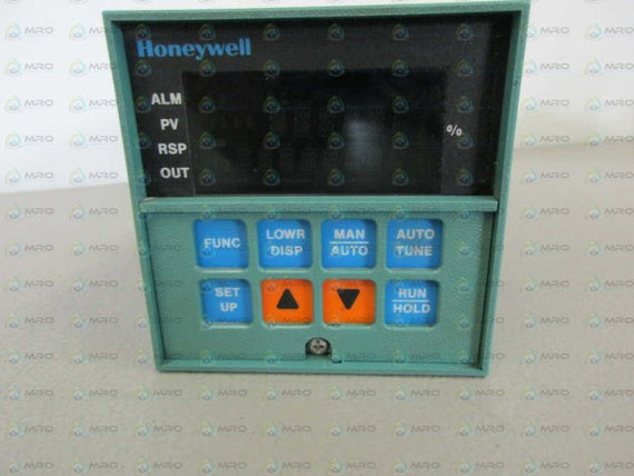 HONEYWELL  DC3004-0-20A-3-00-0111 TEMPERATURE CONTROL MODULE *USED*