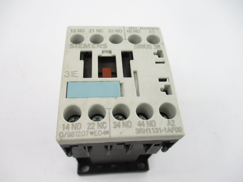 SIEMENS 3RH1131-1AF00 110V 10A NSNP
