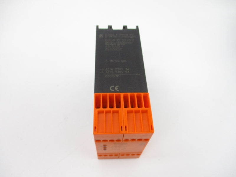 E. DOLD&SOHNE BH5932.22/011 0052781 24VAC/DC 3A NSMP
