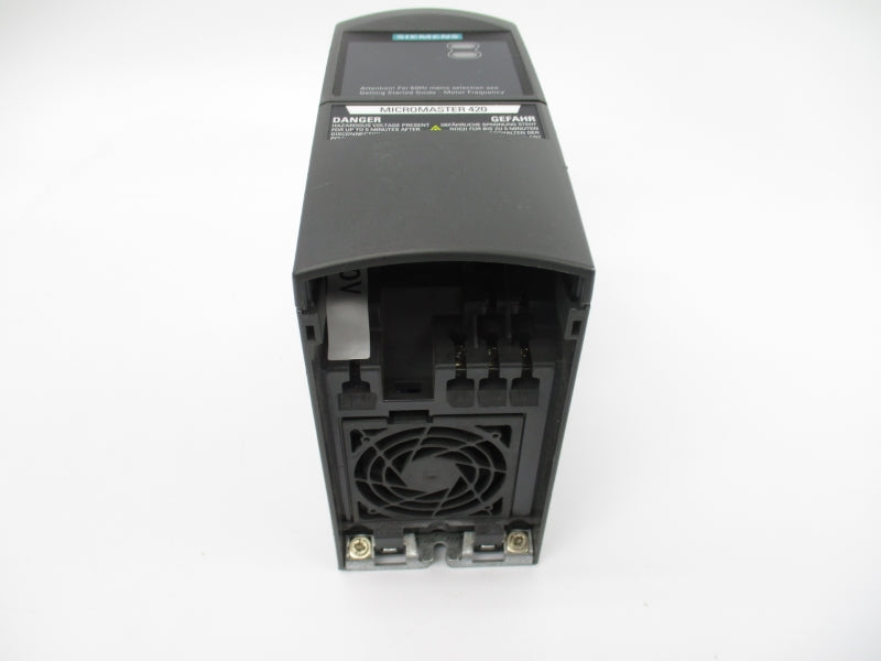 SIEMENS 6SE6420-2AB17-5AA1 200-240V 8.2A NSNP