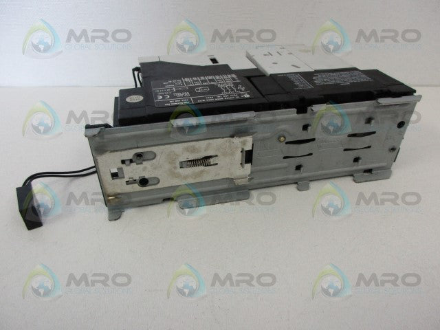 MOELLER S-G-PKZ 2 WITH BASE ZM-10-PKZ2 MOTOR PROTECTOR *USED*