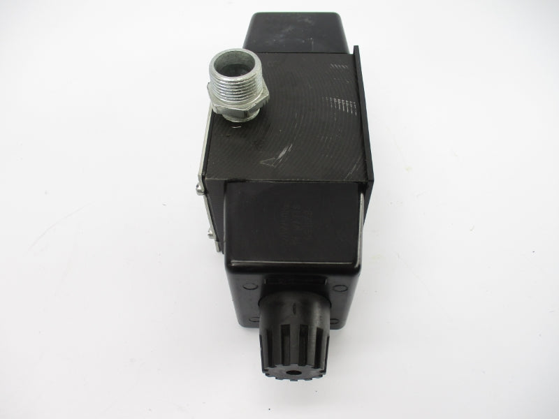PARKER D3W1CNYCF14 110/120V 40-42A 5000PSI NSNP
