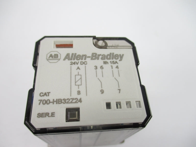 ALLEN BRADLEY 700-HB32Z24 SER. E 24VDC 15A NSNP