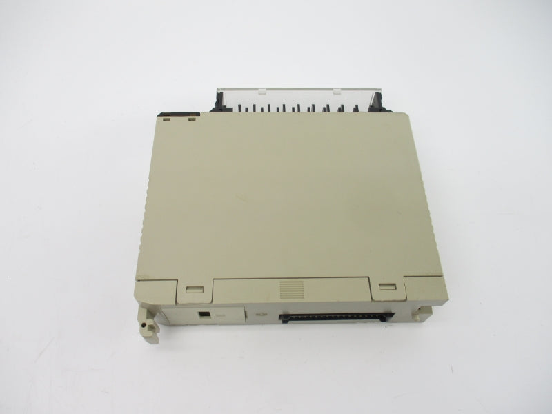 OMRON C200H-OC225 250VAC 2A NSNP
