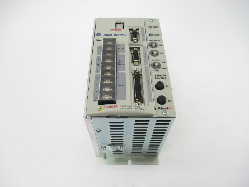 ALLEN BRADLEY 2098-DSD-005-SE SER. C F/W V1.53 120/240VAC (AS PICTURED) NSNP