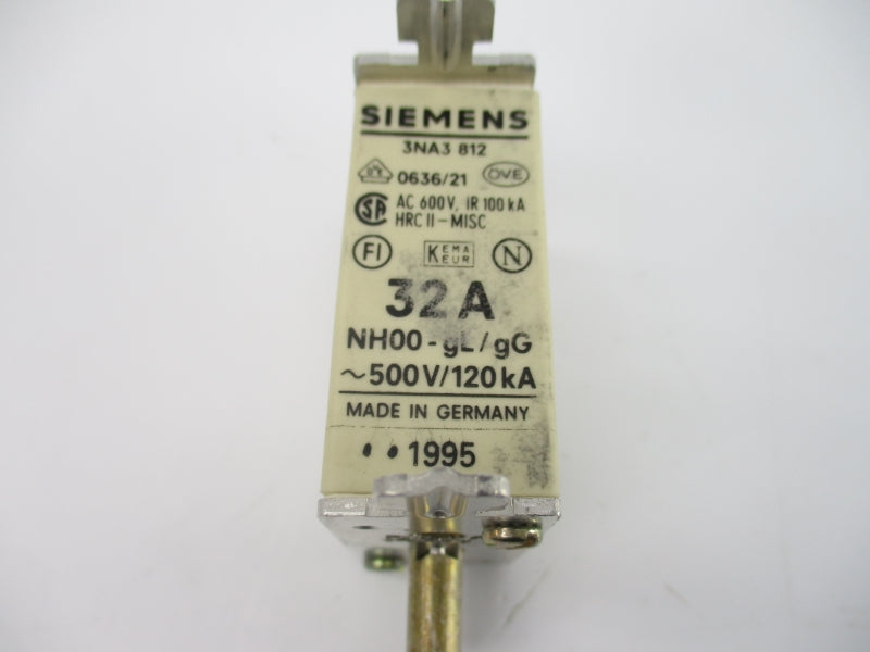 SIEMENS 3NA3812 500V 32A NSNP