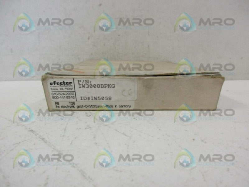 EFECTOR IW3008BPKG INDUCTIVE PROXIMITY SWITCH *NEW IN BOX*