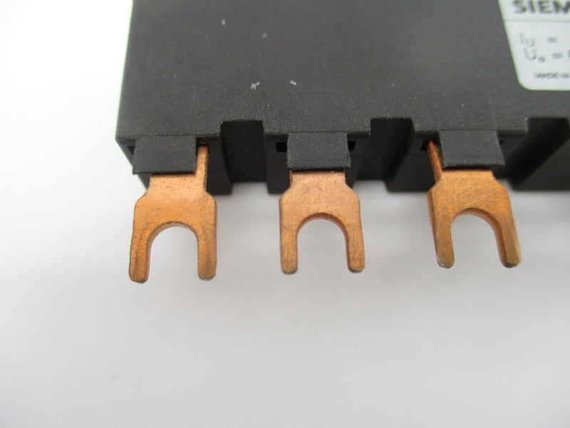 SIEMENS 3RV1915-1AB 690V 65A UNMP