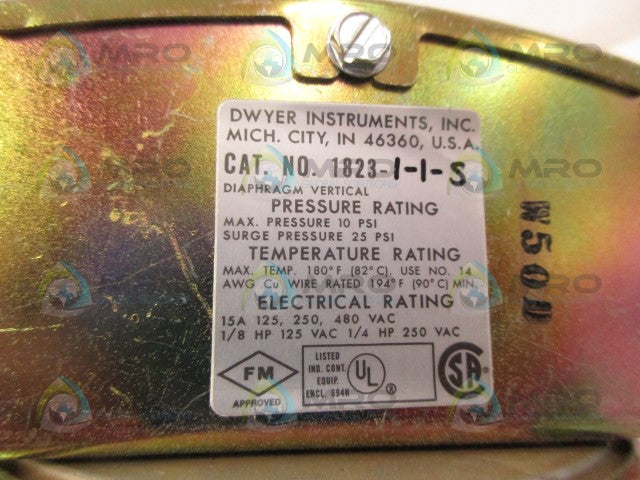 DWYER 1823-1-1-S PRESSURE SWITCH *USED*