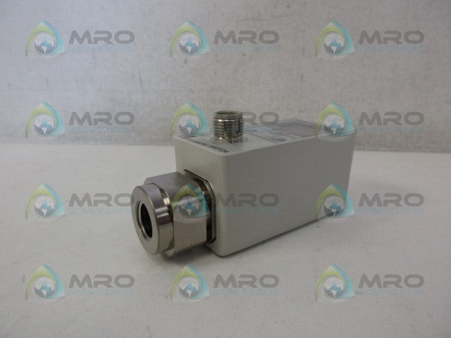 SMC ISE70-N02-43-P PRESSURE SWITCH *NEW NO BOX*