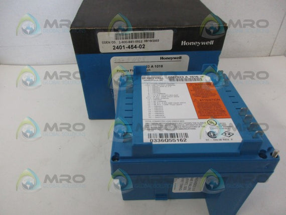HONEYWELL RM7823A1016 PRIMARY FLAME SWITCH *NEW IN BOX*
