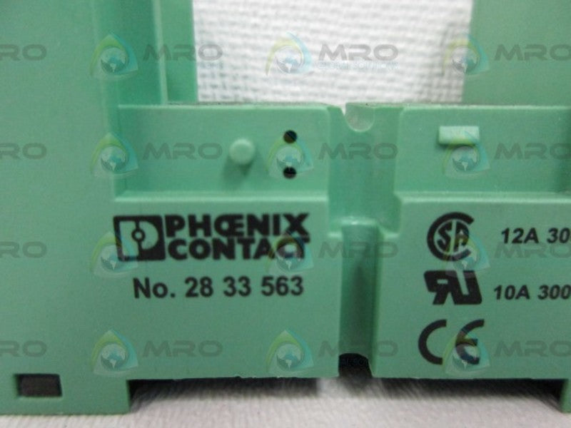 PHOENIX 28 33 563 SOCKET RELAY *NEW NO BOX*