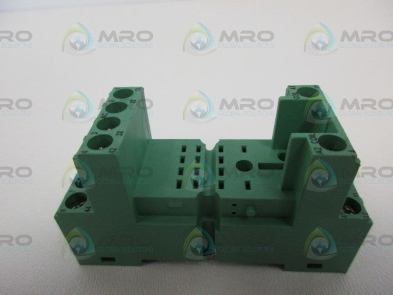 PHOENIX 28 33 563 SOCKET RELAY *NEW NO BOX*