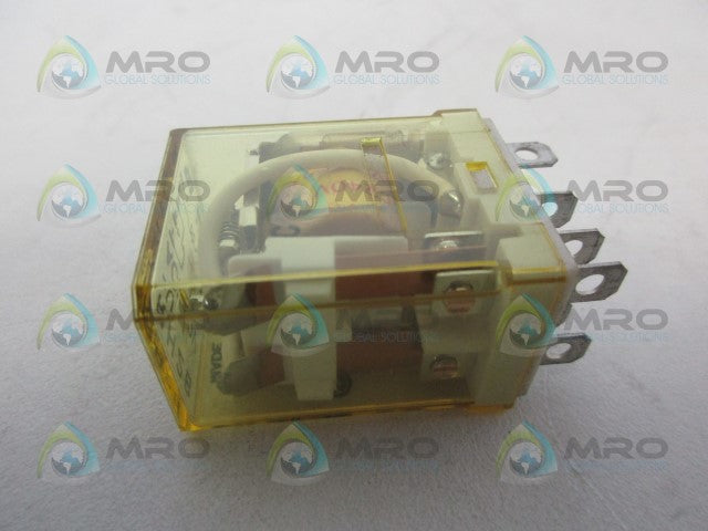 IDEC RH2B-U RELAY 240VAC *USED*