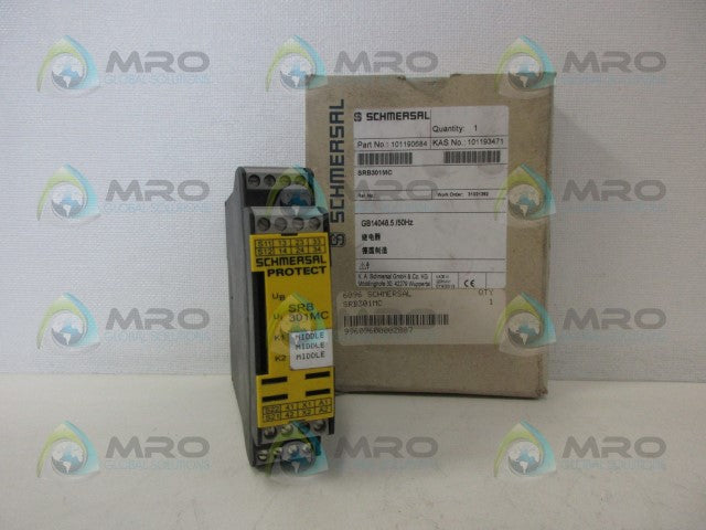SCHMERSAL 101190684 SAFETY RELAY *NEW IN BOX*