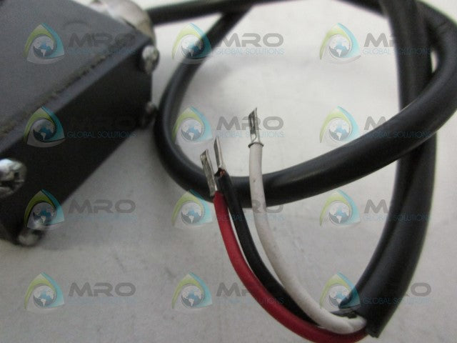 BALLUFF BES516-344-L-NPN-NO INDUCTIVE SENSOR *USED*