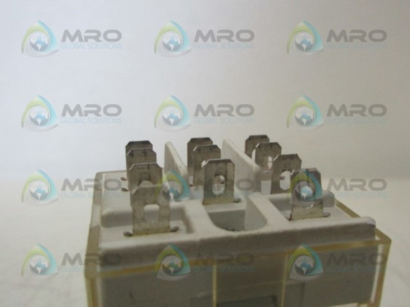 FINDER 62.33 RELAY *USED*